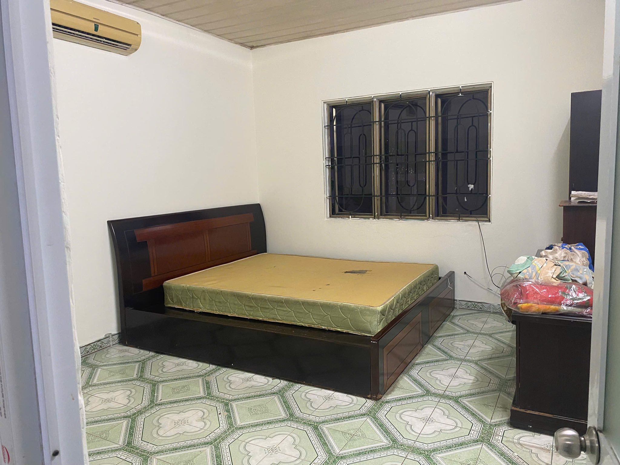 Cho thuê căn hộ Tập thể Phố Cát Linh, DTSD 75m2, 3 ngủ, 7 triệu ở hộ gia đình (có thương lượng) - Ảnh 2